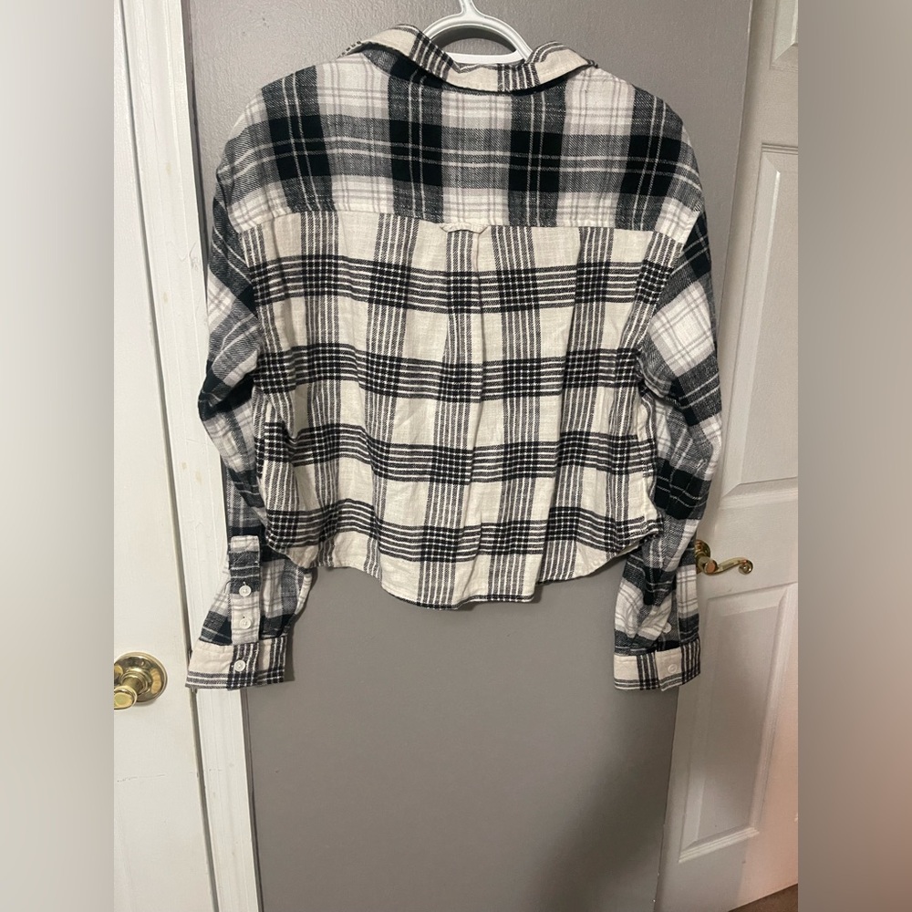 💕American Eagle Outfitters Black White Plaid Crop Top - Picture 4 of 4
